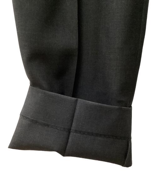 AURALEE（オーラリー）AURALEE (オーラリー) WASHABLE WOOL TROPICAL SLACKS ブラック サイズ:4の古着・服飾アイテム