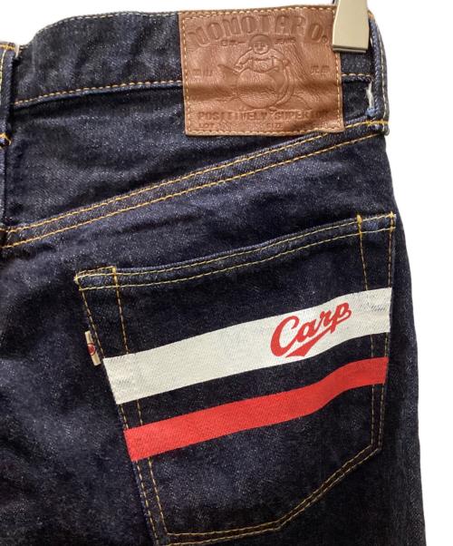 MOMOTARO JEANS（桃太郎ジーンズ）MOMOTARO JEANS (桃太郎ジーンズ) 広島東洋カープ (ヒロシマトウヨウカープ) 出陣カープモデル デニムパンツ インディゴ サイズ:W31の古着・服飾アイテム
