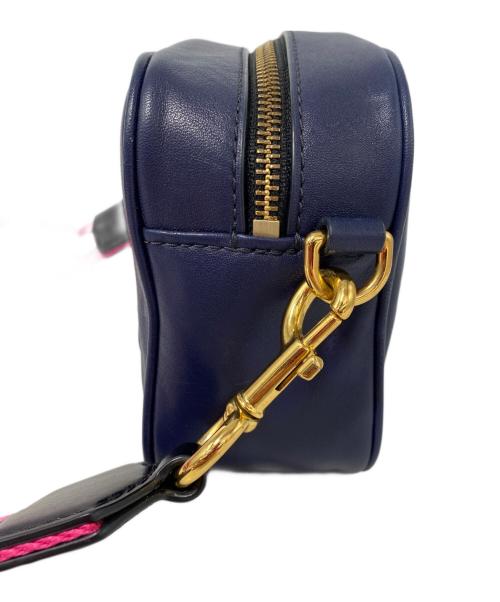 MARC JACOBS（マークジェイコブス）MARC JACOBS (マークジェイコブス) ロゴ クロスボディー ネイビーの古着・服飾アイテム