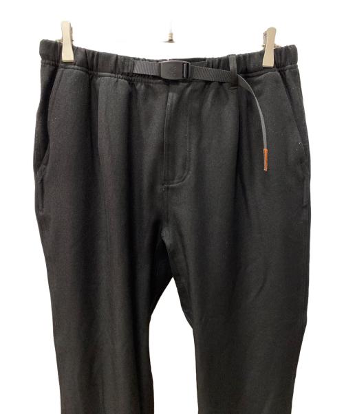 GRAMICCI（グラミチ）GRAMICCI (グラミチ) URBAN RESEARCH (アーバンリサーチ) ウォッシャブルウォームワンタックパンツ ブラック サイズ:Mの古着・服飾アイテム