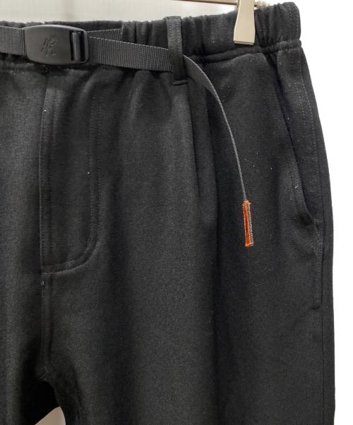 GRAMICCI（グラミチ）GRAMICCI (グラミチ) URBAN RESEARCH (アーバンリサーチ) ウォッシャブルウォームワンタックパンツ ブラック サイズ:Mの古着・服飾アイテム
