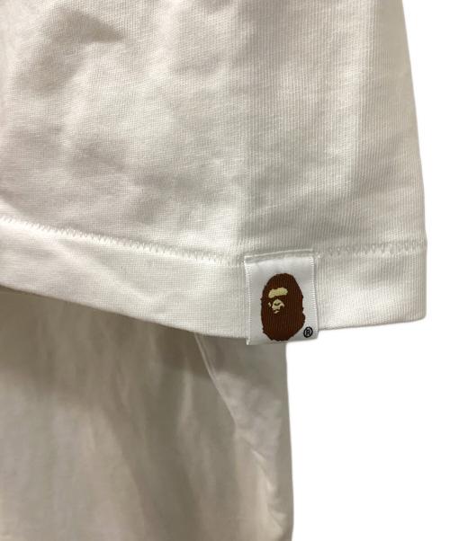 A BATHING APE（アベイシングエイプ）A BATHING APE (アベイシングエイプ) SPRAYSHARK RELAXED TEE ホワイト サイズ:XLの古着・服飾アイテム