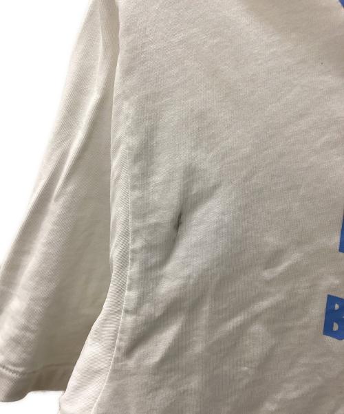 A BATHING APE（アベイシングエイプ）A BATHING APE (アベイシングエイプ) SPRAYSHARK RELAXED TEE ホワイト サイズ:XLの古着・服飾アイテム