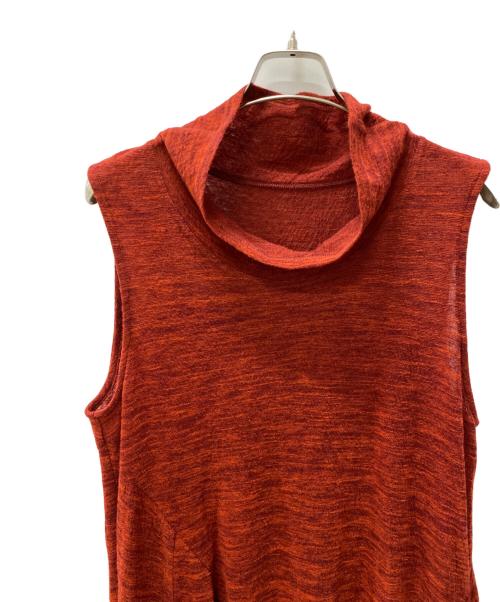 慈雨（ジウ）慈雨 (ジウ) ノースリーブワンピース レッド サイズ:40の古着・服飾アイテム