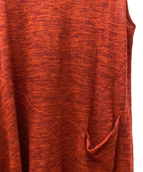 慈雨（ジウ）慈雨 (ジウ) ノースリーブワンピース レッド サイズ:40の古着・服飾アイテム