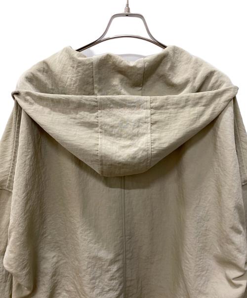 SOLAMONAT LARME（ソラモナラーム）SOLAMONAT LARME (ソラモナラーム) ナイロンワッシャーフードブルゾン ベージュ サイズ:Freeの古着・服飾アイテム