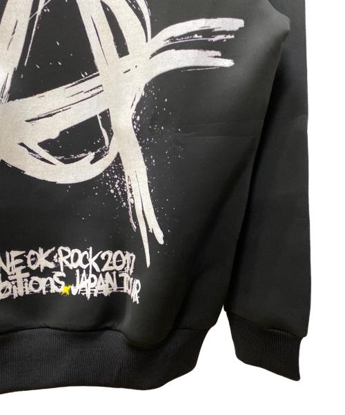 ONE OK ROCK（ワンオクロック）ONE OK ROCK (ワンオクロック) プルオーバーパーカー ブラック サイズ:Lの古着・服飾アイテム