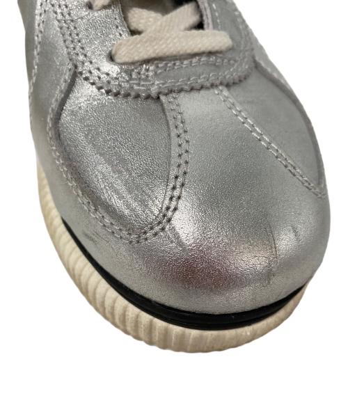 Onitsuka Tiger（オニツカタイガー）Onitsuka Tiger (オニツカタイガー) DELECITY シルバー サイズ:25.5cmの古着・服飾アイテム