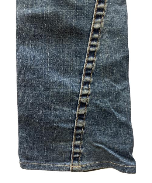 TRUE RELIGION（トゥルー レリジョン）TRUE RELIGION (トゥルー レリジョン) ブーツカットデニムパンツ ブルー サイズ:W25の古着・服飾アイテム