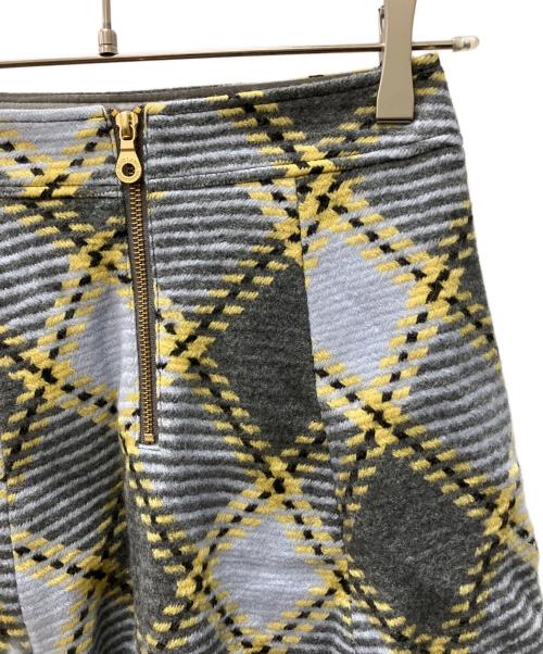 BURBERRY BLUE LABEL（バーバリー ブルー レーベル）BURBERRY BLUE LABEL (バーバリー ブルー レーベル) ミディスカート グレースカイブルー サイズ:36の古着・服飾アイテム