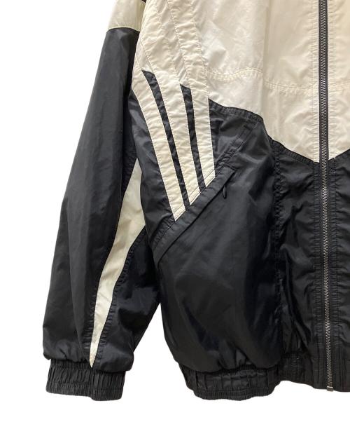 adidas（アディダス）adidas (アディダス) ナイロンジャケット ホワイト×ブラック サイズ:Lの古着・服飾アイテム
