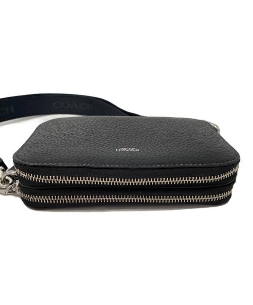COACH（コーチ）COACH (コーチ) クリントンクロスボディバッグ ブラックの古着・服飾アイテム