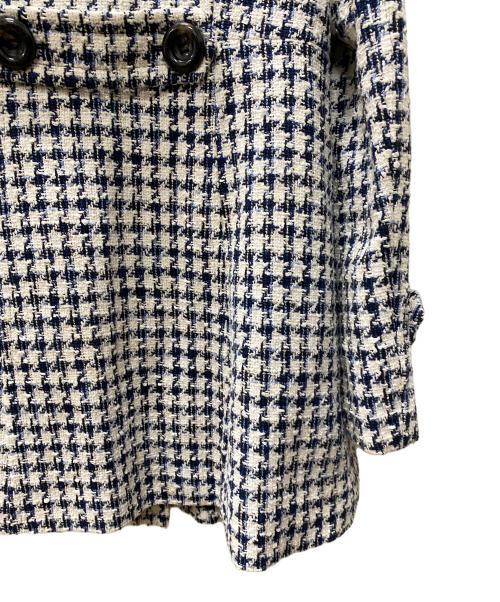 BLUE LABEL CRESTBRIDGE（ブルーレーベルクレストブリッジ）BLUE LABEL CRESTBRIDGE (ブルーレーベルクレストブリッジ) ジャガードピーコート アイボリー サイズ:38の古着・服飾アイテム