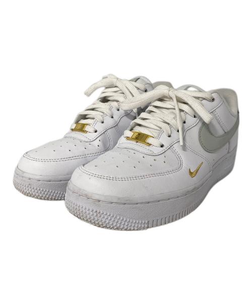 NIKE（ナイキ）NIKE (ナイキ) Air Force 1 '07 Essential ホワイト サイズ:24cmの古着・服飾アイテム