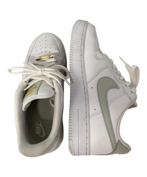 NIKE（ナイキ）NIKE (ナイキ) Air Force 1 '07 Essential ホワイト サイズ:24cmの古着・服飾アイテム