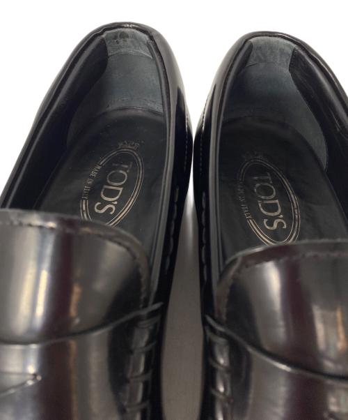 TOD'S（トッズ）TOD'S (トッズ) コインローファー ブラック サイズ:8 1/2の古着・服飾アイテム