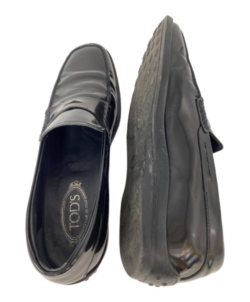 TOD'S（トッズ）TOD'S (トッズ) コインローファー ブラック サイズ:8 1/2の古着・服飾アイテム