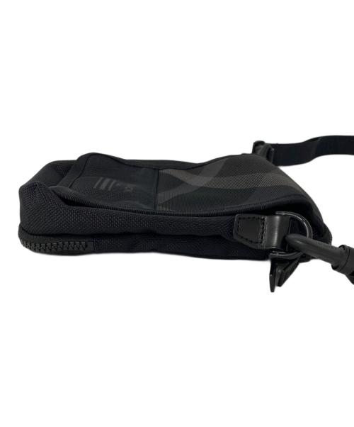 BLACK LABEL CRESTBRIDGE（ブラックレーベル クレストブリッジ）BLACK LABEL CRESTBRIDGE (ブラックレーベル クレストブリッジ) ショルダーバッグ ブラックの古着・服飾アイテム