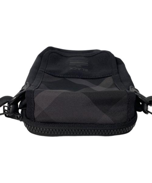 BLACK LABEL CRESTBRIDGE（ブラックレーベル クレストブリッジ）BLACK LABEL CRESTBRIDGE (ブラックレーベル クレストブリッジ) ショルダーバッグ ブラックの古着・服飾アイテム