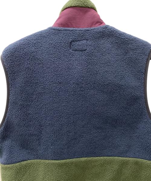 HUF（ハフ）HUF (ハフ) SONOMA HIGH PILE VEST HUF オリーブ サイズ:Mの古着・服飾アイテム