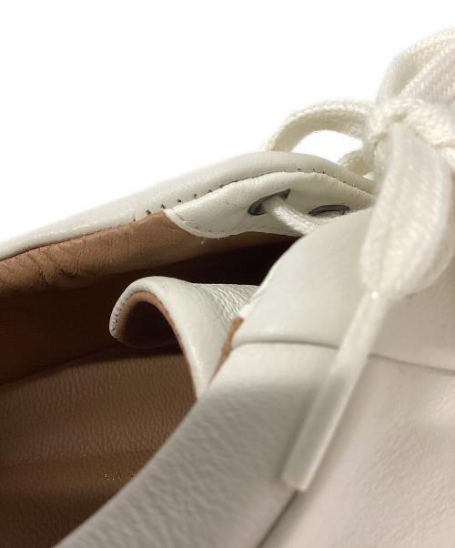 CLARKS（クラークス）CLARKS (クラークス) アンマウイレース ホワイト サイズ:24cmの古着・服飾アイテム