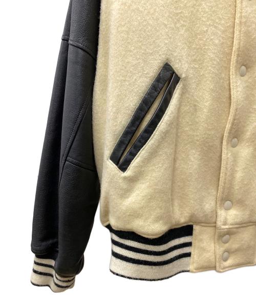 POSH BOY（ポッシュボーイ）POSH BOY (ポッシュボーイ) スタジャン アイボリー×ブラック サイズ:Freeの古着・服飾アイテム