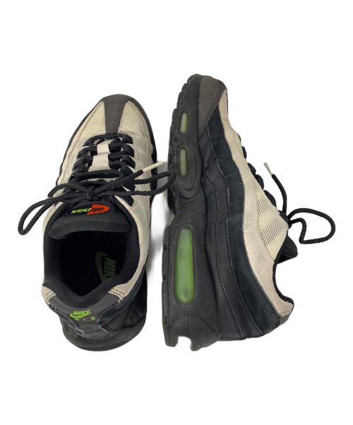 NIKE（ナイキ）NIKE (ナイキ) AIR MAX 95 ESSENTIAL ホワイト×ブラック サイズ:26cmの古着・服飾アイテム