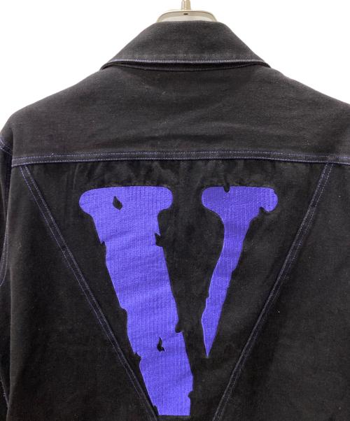 VLONE（ヴィーロン）VLONE (ヴィーロン) デニムジャケット ブラック×ブルー サイズ:Mの古着・服飾アイテム
