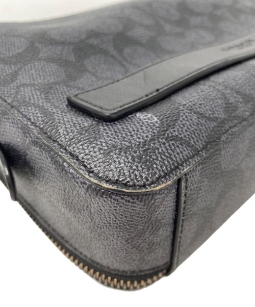 COACH（コーチ）COACH (コーチ) クラッチバッグ ブラックの古着・服飾アイテム