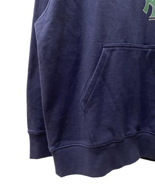 New Era（ニューエラ）New Era (ニューエラ) AZUL by moussy (アズールバイマウジー) プルオーバーパーカー ネイビー サイズ:M 未使用品の古着・服飾アイテム