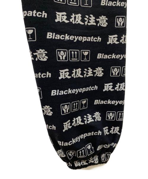 BlackEyePatch（ブラックアイパッチ）BlackEyePatch (ブラックアイパッチ) HANDLE WITH CARE SWEAT PANTS ブラック サイズ:Mの古着・服飾アイテム