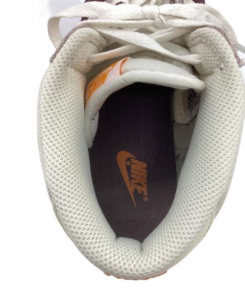 NIKE（ナイキ）NIKE (ナイキ) ハイカットスニーカー アイボリー×レッド サイズ:28の古着・服飾アイテム