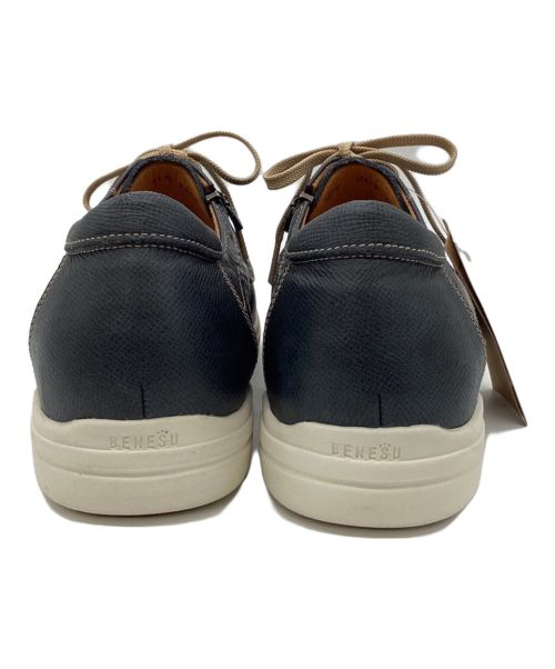 BENESU（ベネシュ）BENESU (ベネシュ) レザースニーカー ネイビー サイズ:28の古着・服飾アイテム