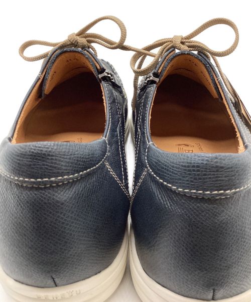 BENESU（ベネシュ）BENESU (ベネシュ) レザースニーカー ネイビー サイズ:28の古着・服飾アイテム