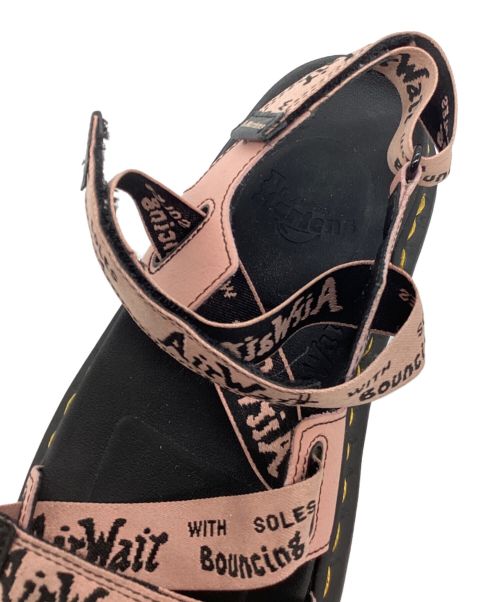 Dr.Martens（ドクターマーチン）Dr.Martens (ドクターマーチン) ストラップサンダル ブラック×ピンク サイズ:UK6の古着・服飾アイテム