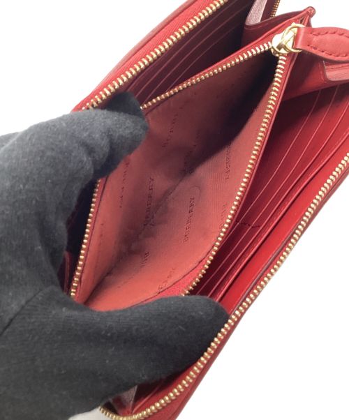 BURBERRY（バーバリー）BURBERRY (バーバリー) 長財布 レッド×ベージュの古着・服飾アイテム