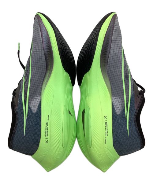 NIKE（ナイキ）NIKE (ナイキ) ランニングシューズ グレー×グリーン サイズ:27.5 未使用品の古着・服飾アイテム