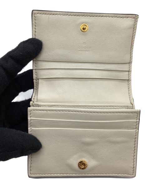 GUCCI（グッチ）GUCCI (グッチ) コンパクトウォレット/GGマーモント ベージュの古着・服飾アイテム
