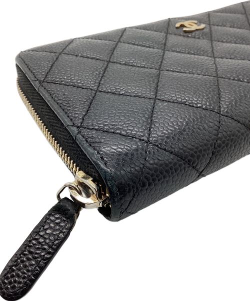 CHANEL（シャネル）CHANEL (シャネル) ラウンドファスナー財布/キャビンスキン ブラックの古着・服飾アイテム
