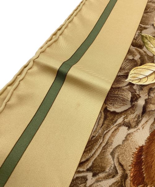 HERMES（エルメス）HERMES (エルメス) シルクスカーフ/カレ90 CASSE NOISETTE くるみ割り ベージュの古着・服飾アイテム