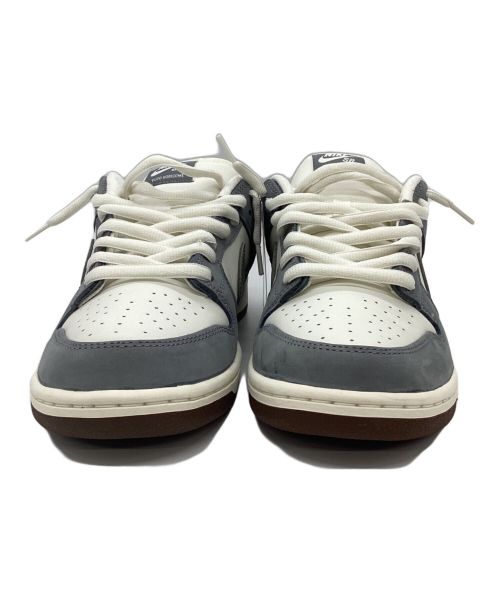 NIKE（ナイキ）NIKE (ナイキ) スニーカー ホワイト×グレー サイズ:28.5の古着・服飾アイテム