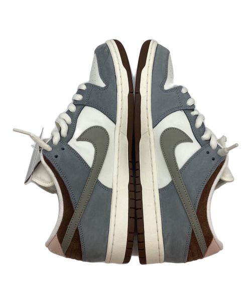 NIKE（ナイキ）NIKE (ナイキ) スニーカー ホワイト×グレー サイズ:28.5の古着・服飾アイテム