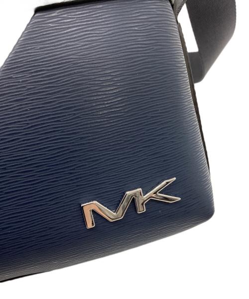 MICHAEL KORS（マイケル・コース）MICHAEL KORS (マイケルコース) ショルダーバッグ ネイビーの古着・服飾アイテム