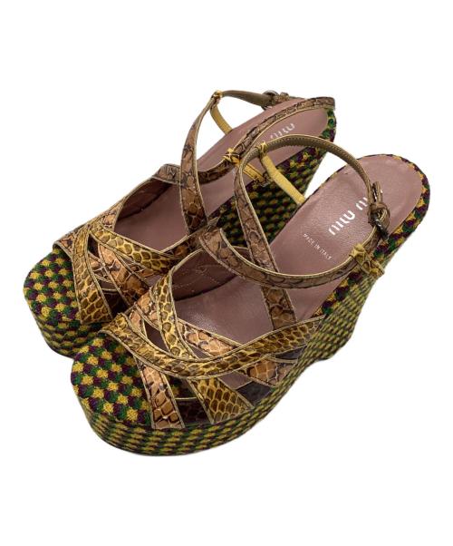 MIU MIU（ミュウミュウ）MIU MIU (ミュウミュウ) ウェッジソールサンダル イエロー サイズ:22.5の古着・服飾アイテム