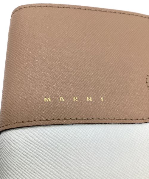 MARNI（マルニ）MARNI (マルニ) コンパクトウォレット ベージュ×ブラックの古着・服飾アイテム