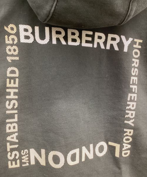 BURBERRY（バーバリー）BURBERRY (バーバリー) プルオーバーパーカー ブラック サイズ:Lの古着・服飾アイテム