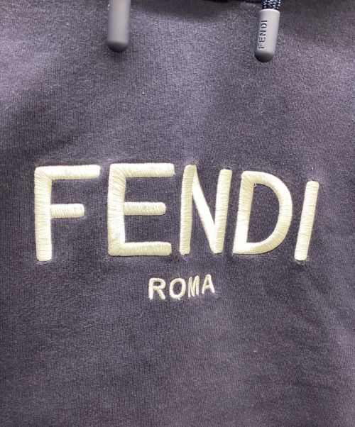 FENDI（フェンディ）FENDI (フェンディ) プルオーバーパーカー ネイビー サイズ:Sの古着・服飾アイテム
