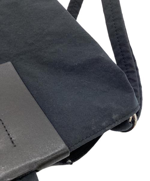 Acne studios（アクネ ストゥディオス）Acne studios (アクネ ストゥディオス) ペーパーナイロントートバッグ ブラックの古着・服飾アイテム