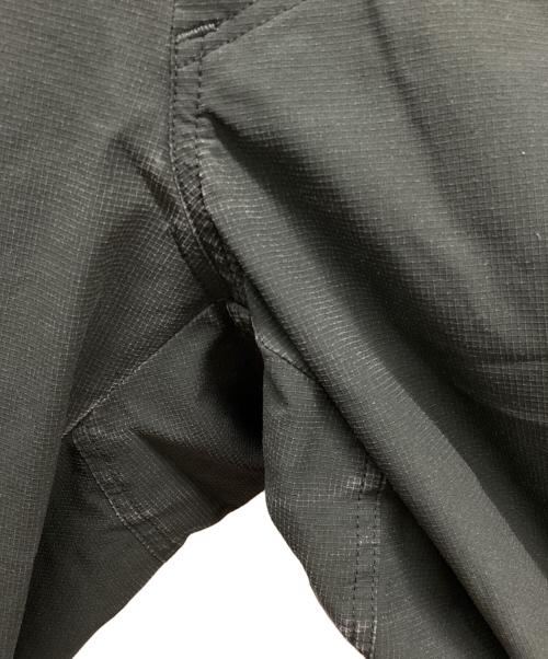 finetrack（ファイントラック）finetrack (ファイントラック) クロノパンツ チャコールグレー サイズ:Mの古着・服飾アイテム