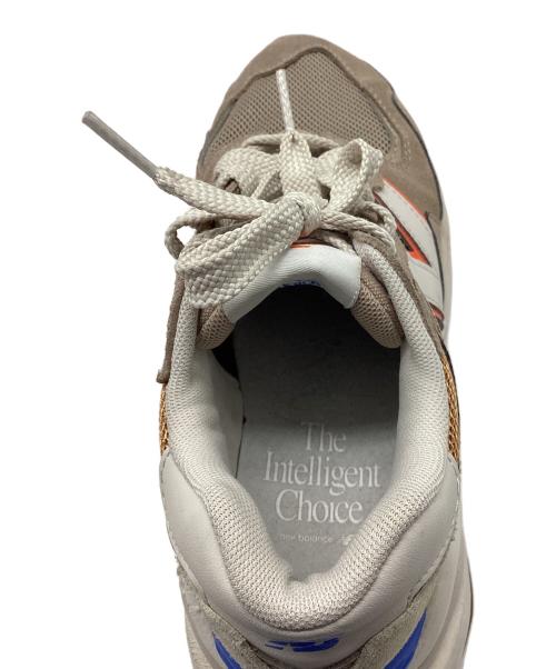 NEW BALANCE（ニューバランス）NEW BALANCE (ニューバランス) スニーカー ベージュ サイズ:24cmの古着・服飾アイテム